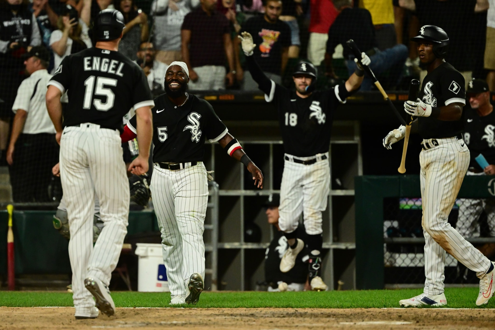 Johnny Cueto's strong start and Gavin Sheets' heroics lead the Chicago White  Sox to a 3-2 win over the Oakland A's