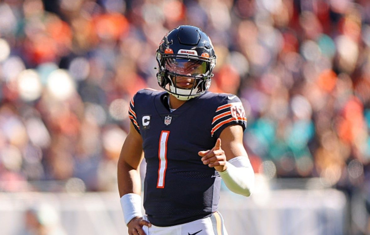 Bears' Fields to Miss Finale, Ending Shot At QB Rushing Mark