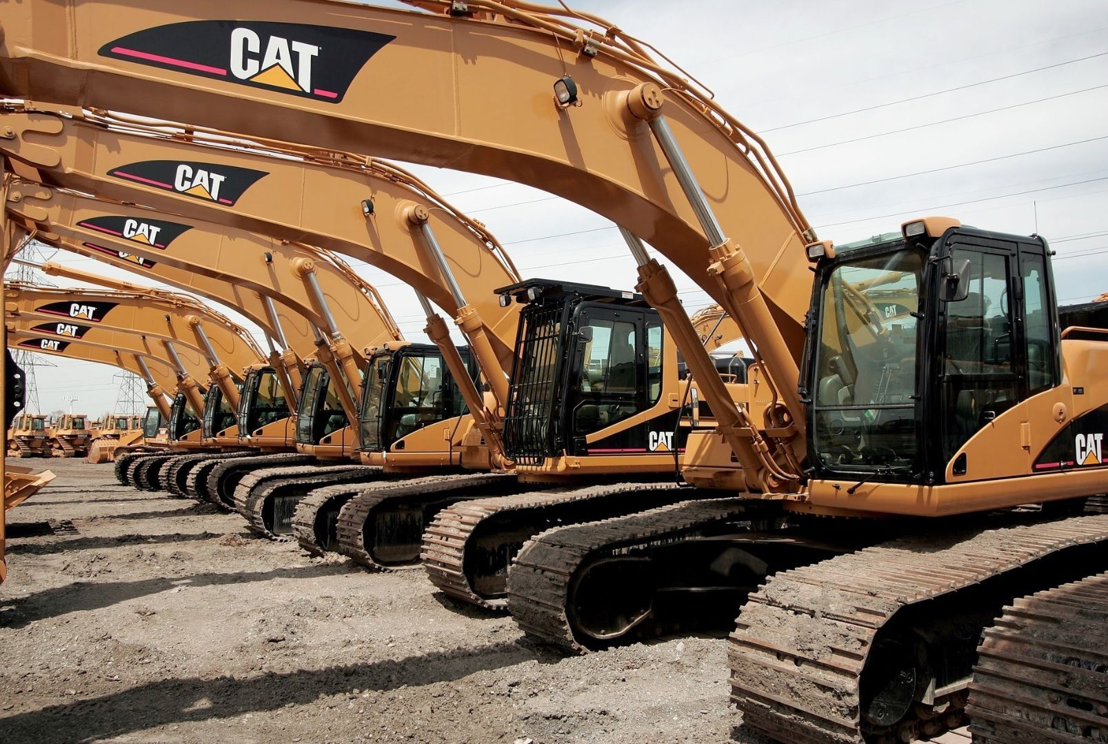 Caterpillar workers ratify new 6year contract with company