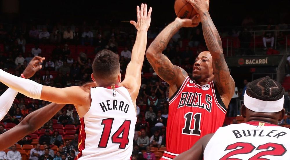 DeRozan Scores 37, Bulls Top Heat 116-108 In Season Opener