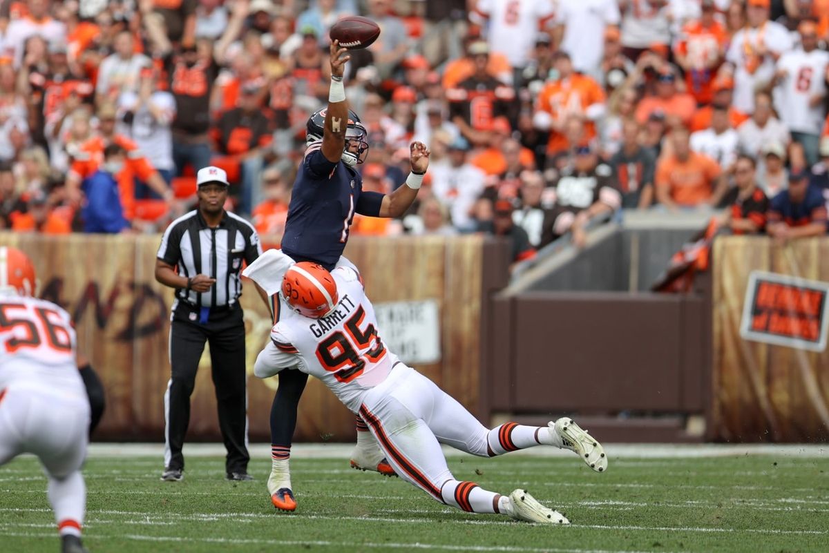 Browns rough up rookie QB Fields, slam Bears 26-6