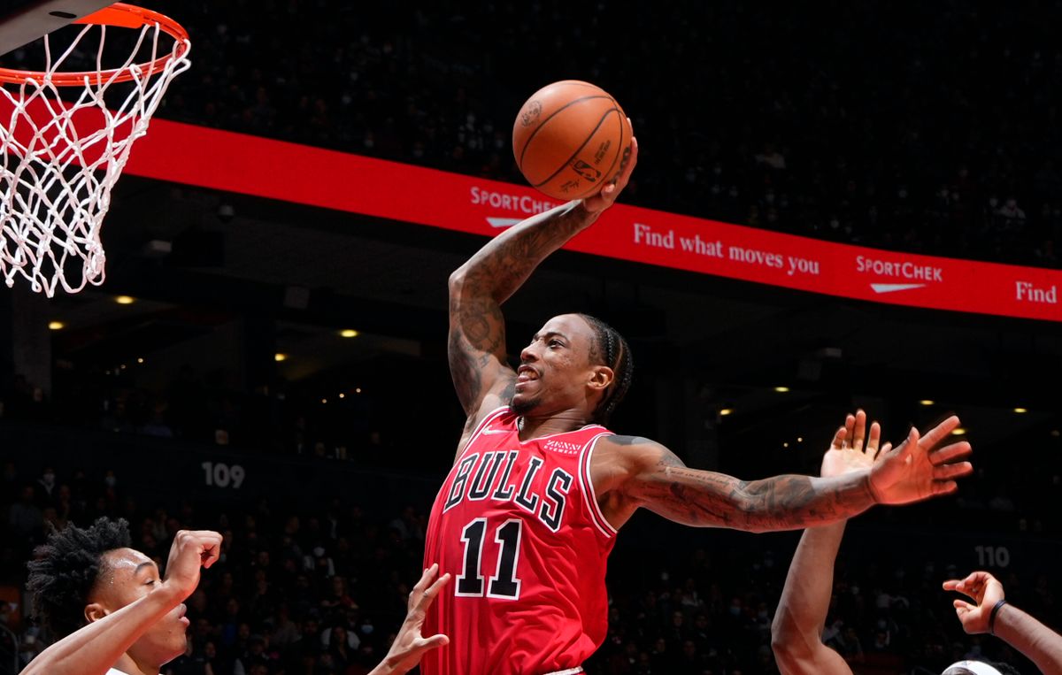 DeRozan has 26, Bulls beat Raptors for 4th straight win to start season