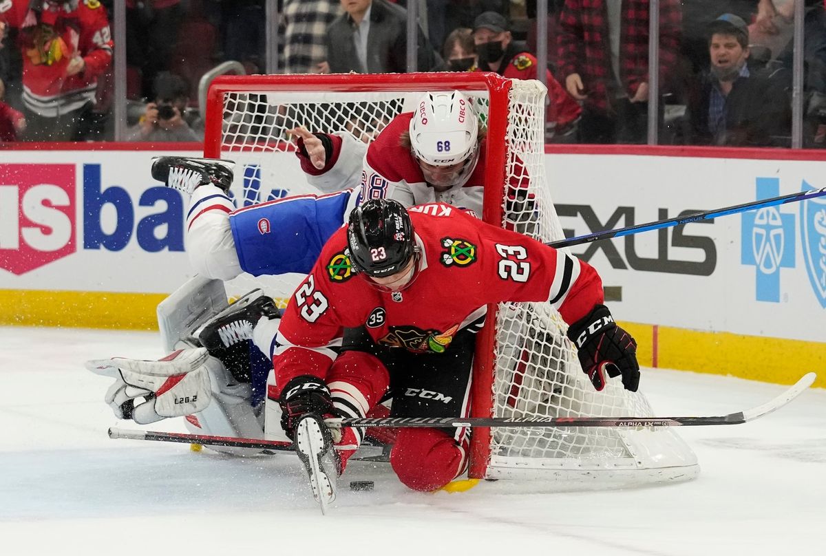 Kurashev, Blackhawks sink NHL-worst Canadiens in OT