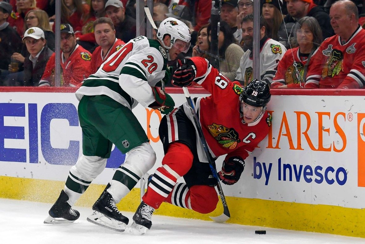 Minnesota Wild power past Blackhawks 5-1