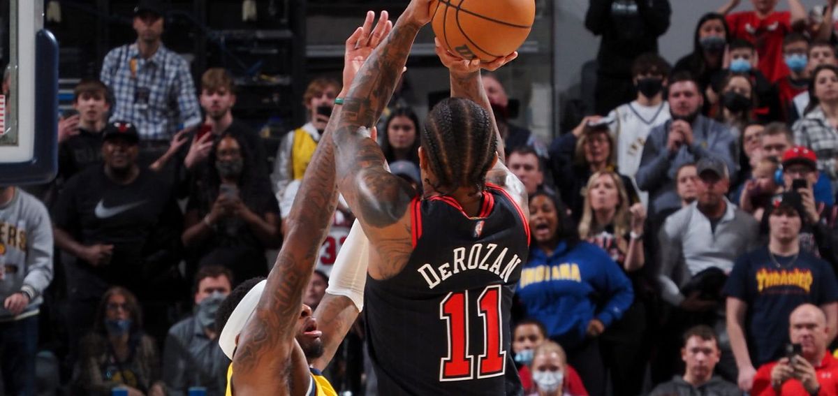 DeRozan hits buzzer beater, Bulls beat Pacers 108-106