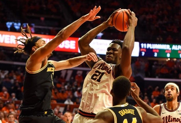 #25 Illinois beats Michigan 68-53