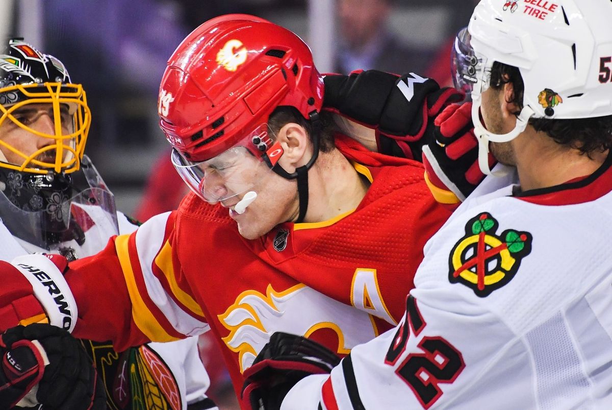 Blackhawks Lose To Flames 5-1