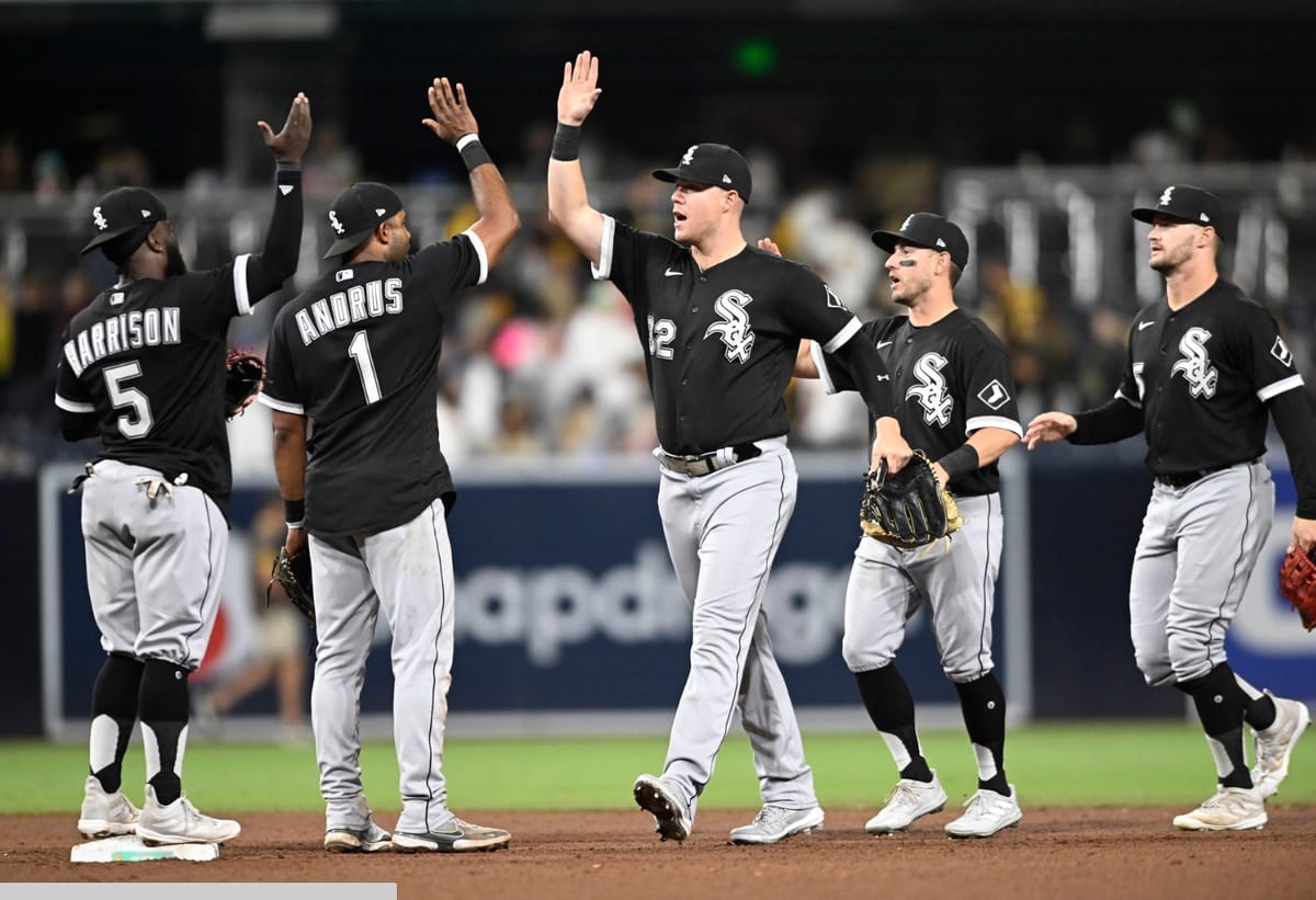 Jiménez, White Sox win 3-1; Padres' magic number still 3