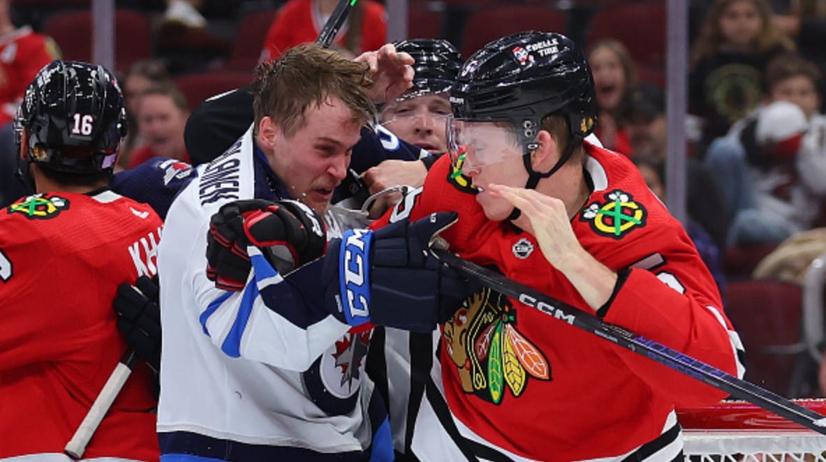 Jets rout Chicago 7-2, handing Blackhawks 7th straight loss