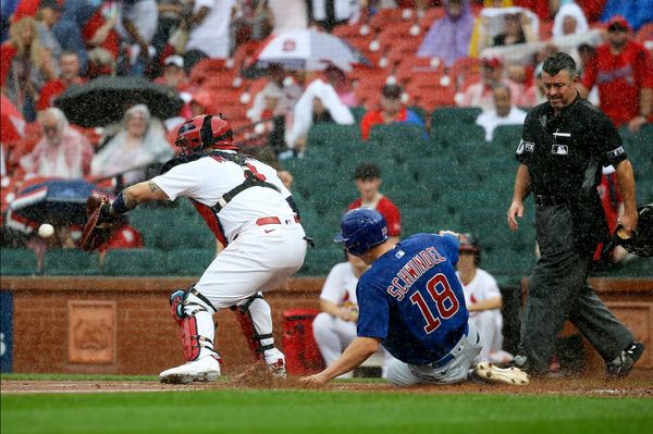 Cubs edge Cardinals 3-2 in rain-shortened finale