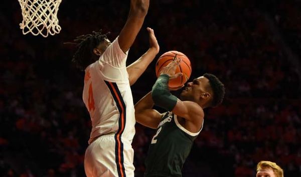 #24 Illinois holds off #10 Michigan State, 56-55