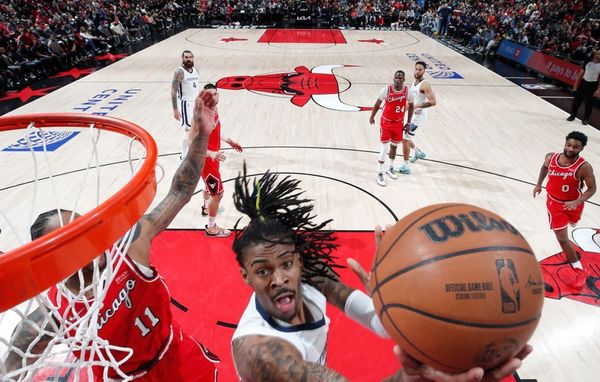 Morant scores career-high 46, Grizzlies beat Bulls 116-110