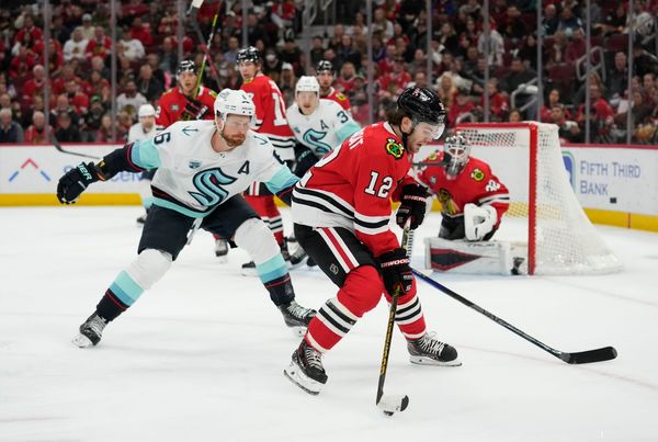 Blackhawks lose to Kraken 2-0, 6th straight loss