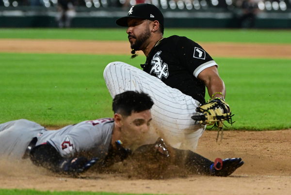 Sheets homers, Anderson 2 RBIs, White Sox top Guardians 4-1