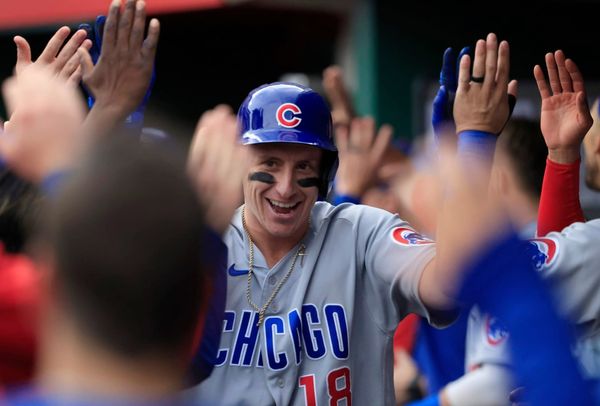 Schwindel hits 2 homers, Cubs power past Reds 11-4