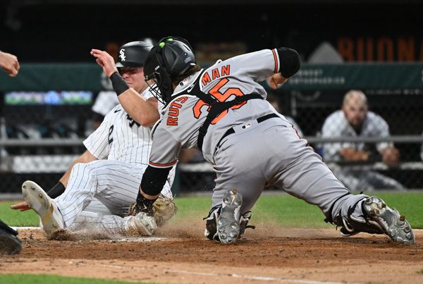 Rookie Rutschman leads Orioles past hobbled White Sox 4-0