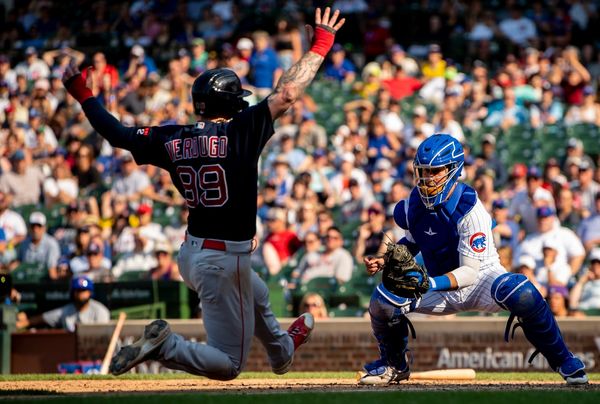 Wick's 2-run error in 11th gifts Red Sox 4-2 win over Cubs