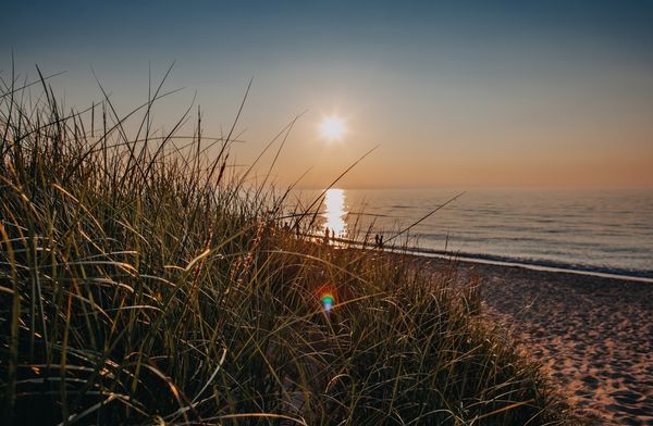 Two girls pulled from Lake Michigan at Gary beach, 1 dies