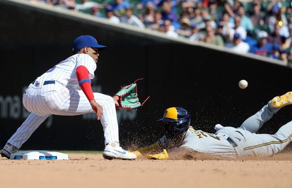 Keston Hiura homers twice as Brewers beat Cubs 5-2