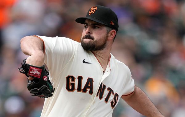 Rodón dominates amid trade rumors, Giants beat Cubs 4-0