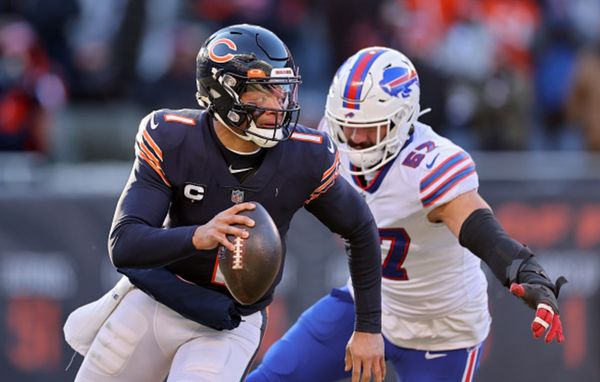 Singletary, Cook lead way as Bills beat Bears for AFC East