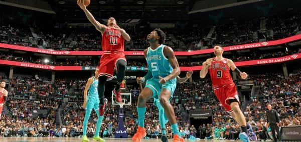 LaVine, DeRozan each score 23 points; Bulls rout Hornets