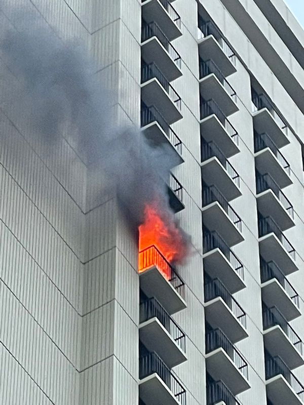 Chicago firefighter critically injured in high-rise blaze