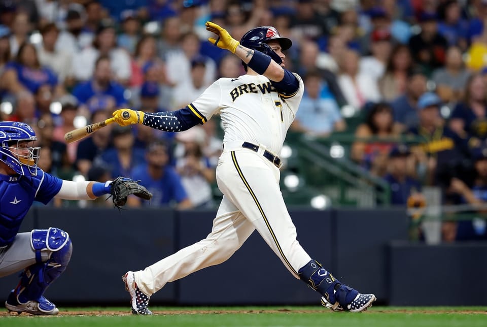 Caratini's HR in 10th gives Brewers 5-2 victory over Cubs