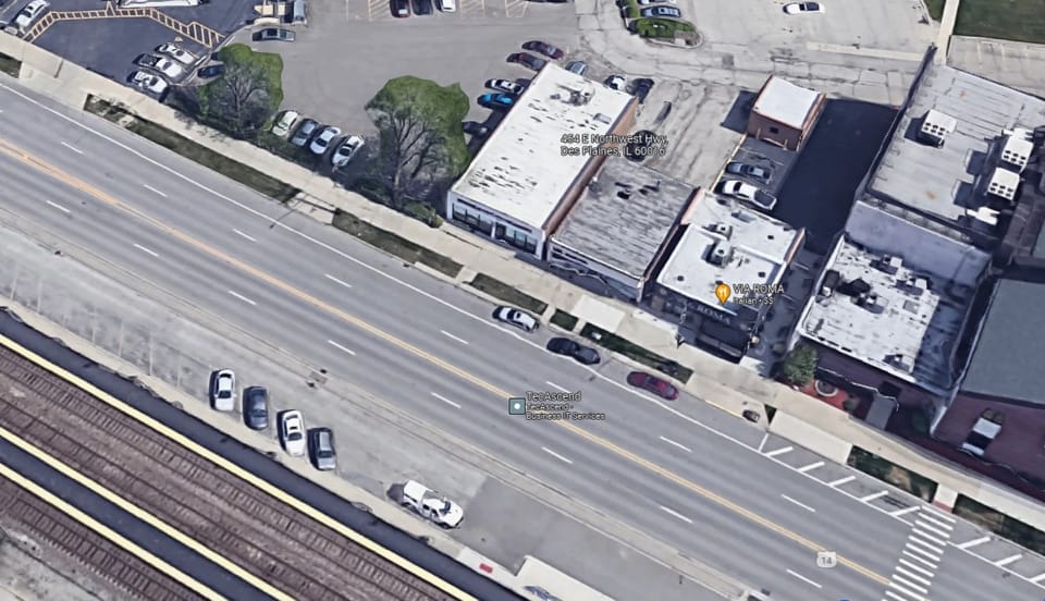 SUV strikes, kills 2 pedestrians in suburban Chicago crash