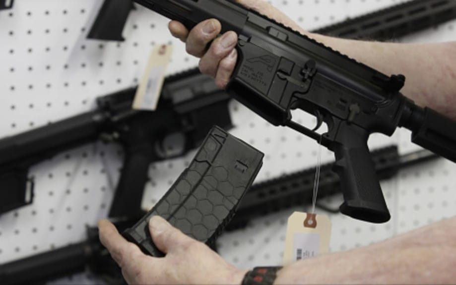 Illinois House OKs weapons ban, on to Senate